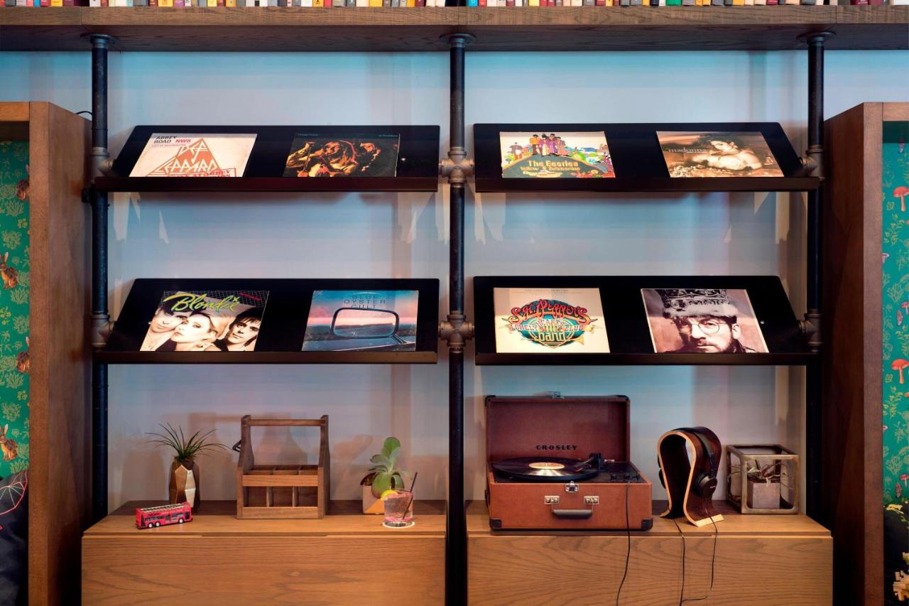  | Moxy Chicago Downtown