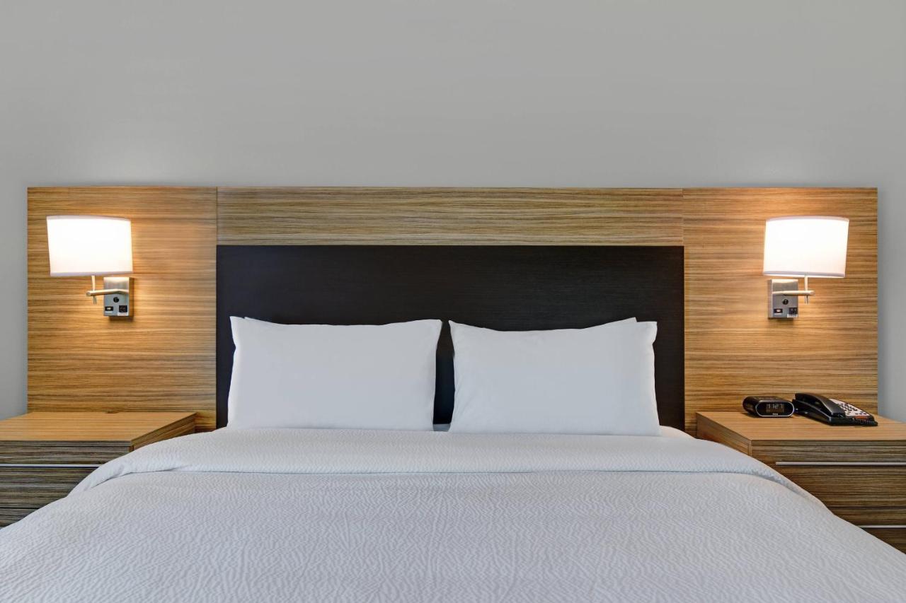 King Studio with Sofa Bed at TownePlace Suites by Marriott Columbus Dublin