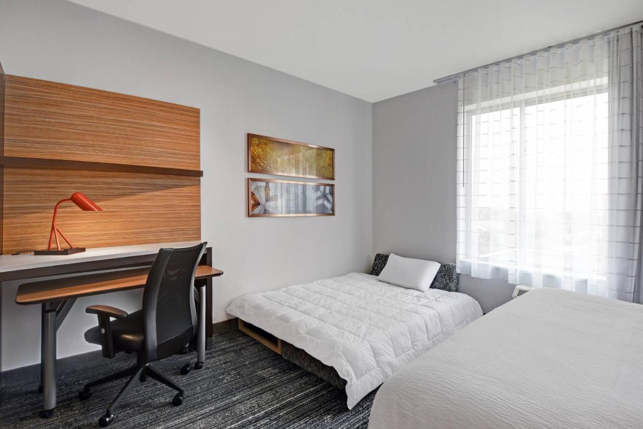 One-Bedroom King Suite with Sofa Bed at TownePlace Suites by Marriott Columbus Dublin
