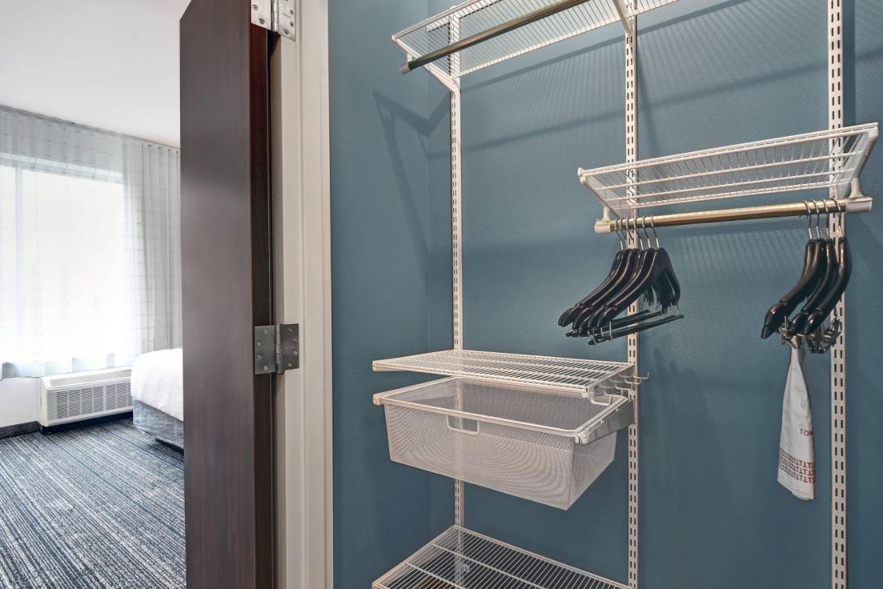 King Studio with Sofa Bed at TownePlace Suites by Marriott Columbus Dublin