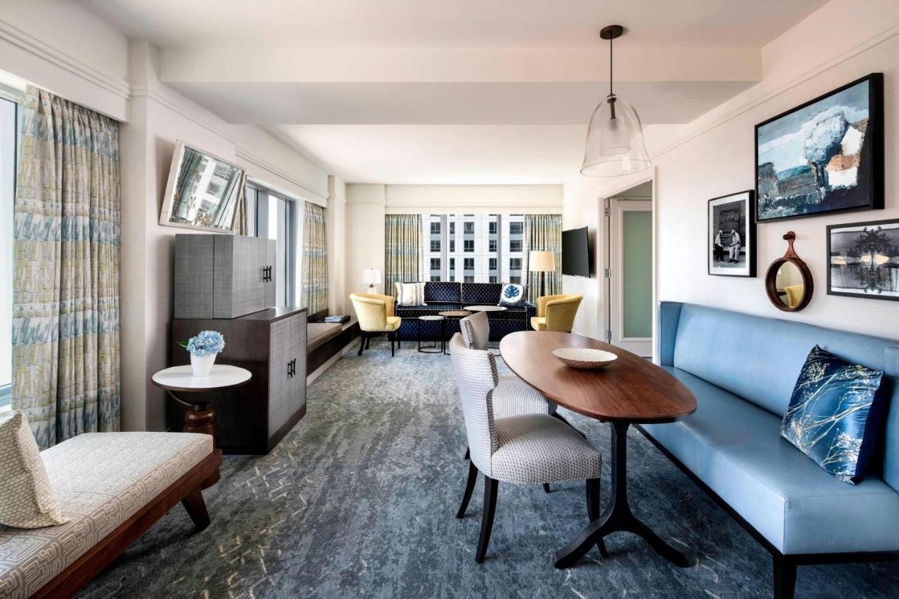 Luxury Suite, 1 Bedroom Larger Suite, 1 King, Sofa bed at The Ritz-Carlton, Boston
