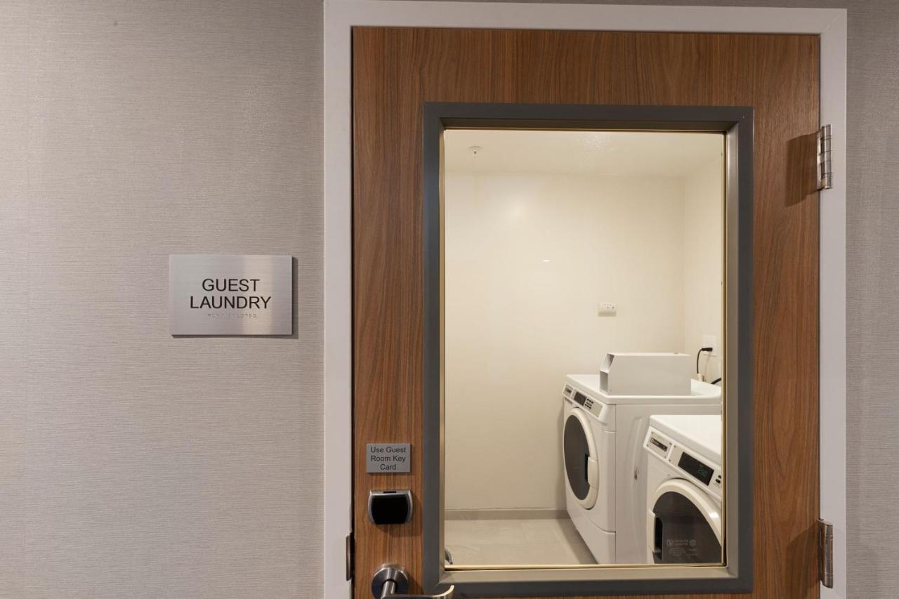 | Fairfield by Marriott Inn & Suites San Francisco Pacifica