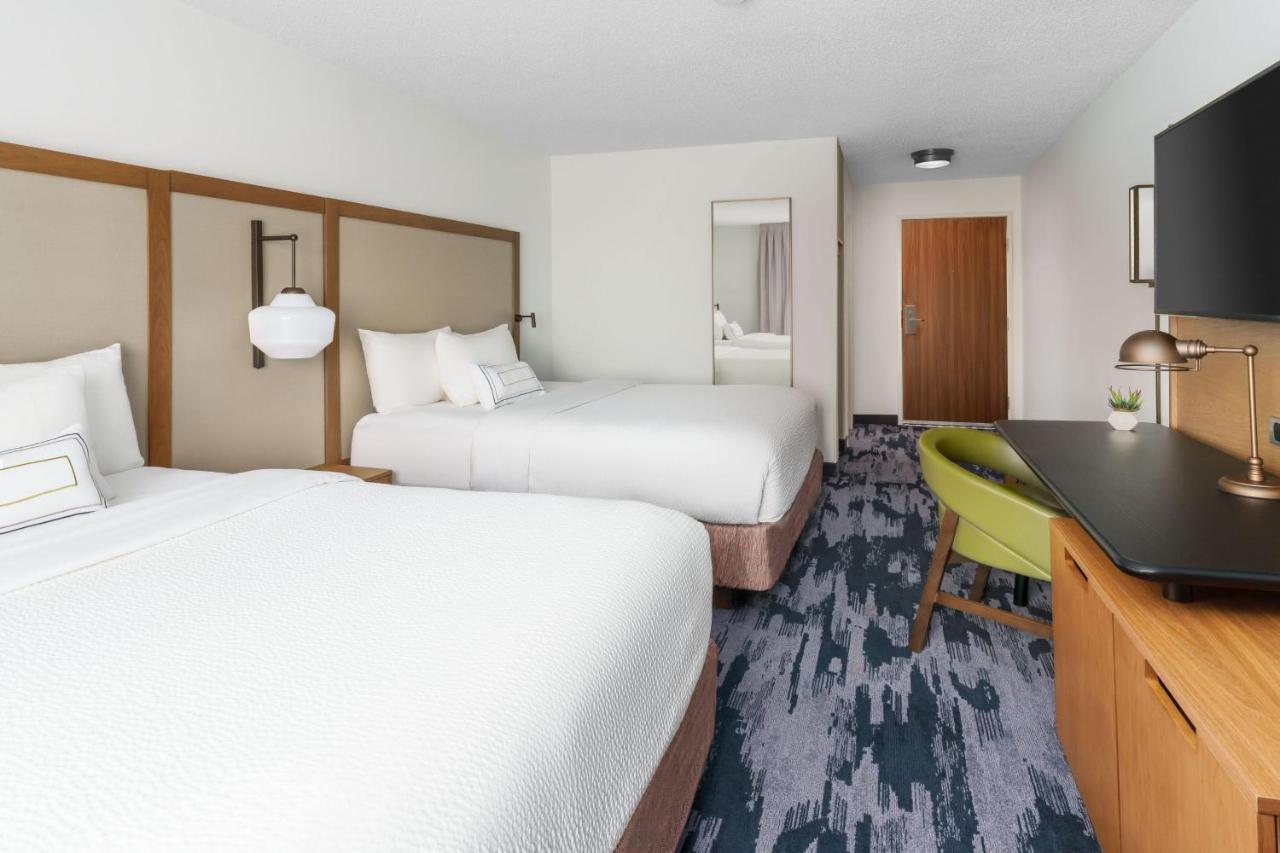 Queen Room with Two Queen Beds at Fairfield Inn by Marriott Joliet South