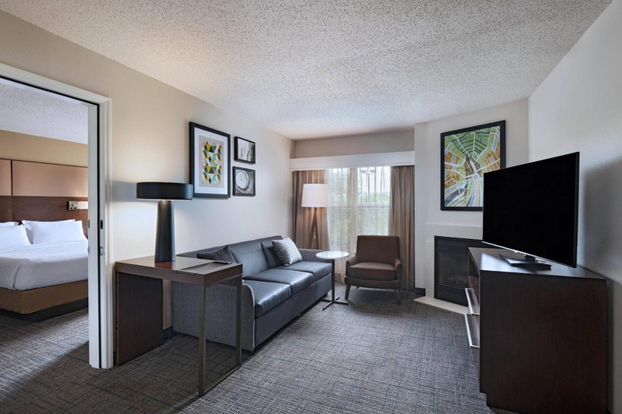 Two-Bedroom Suite at Residence Inn by Marriott Austin The Domain Area
