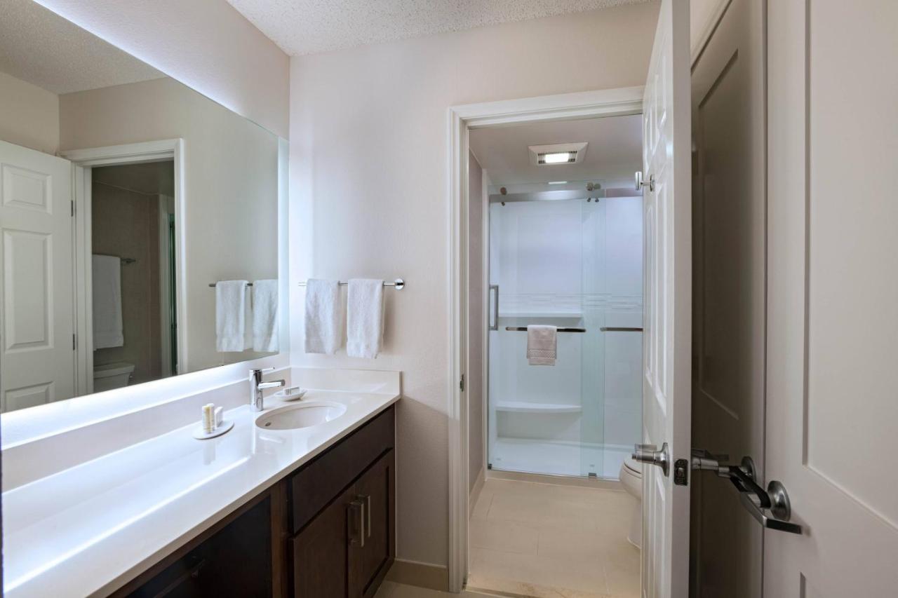 Two-Bedroom Suite at Residence Inn by Marriott Austin The Domain Area