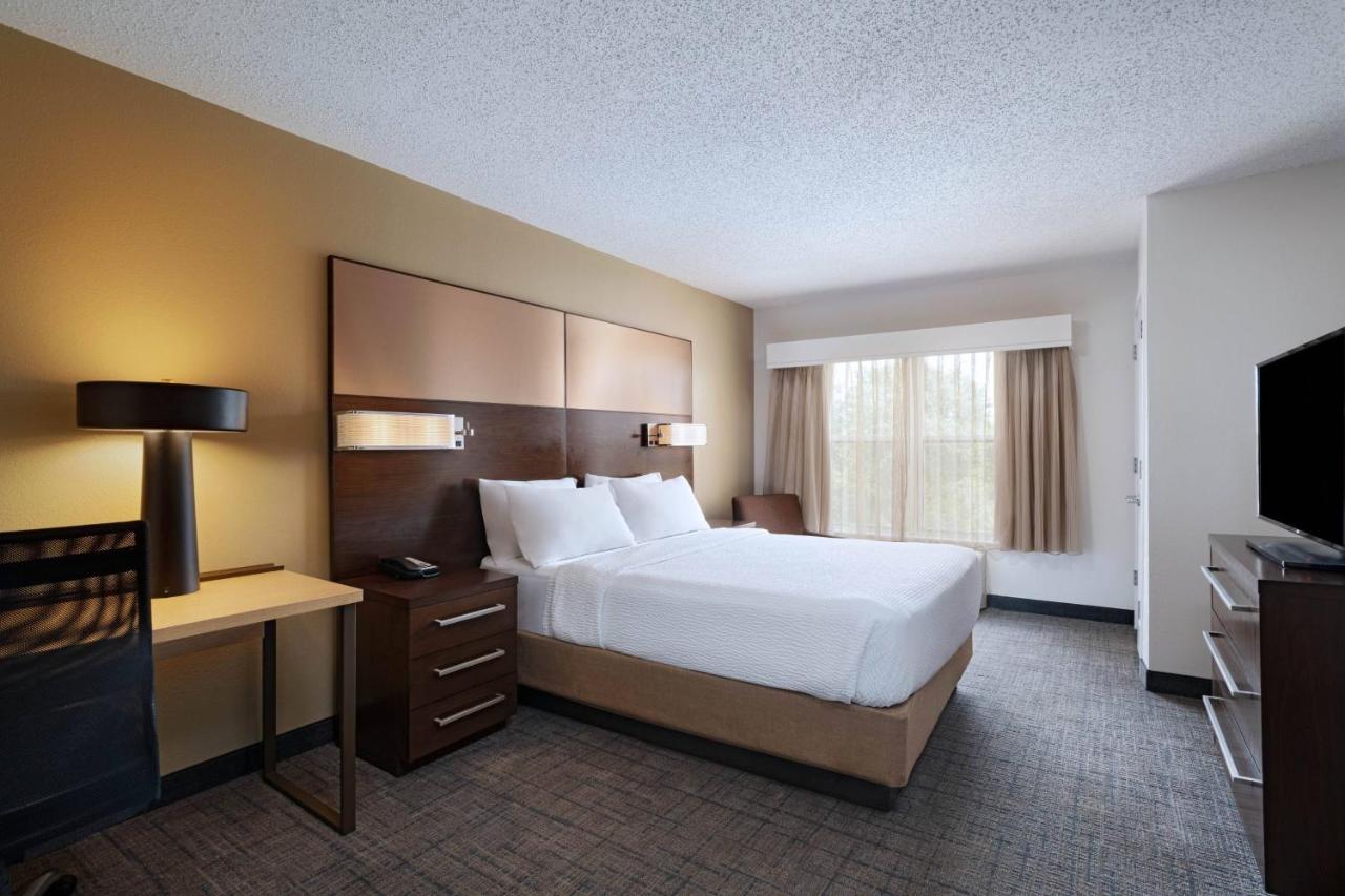 Two-Bedroom Suite at Residence Inn by Marriott Austin The Domain Area