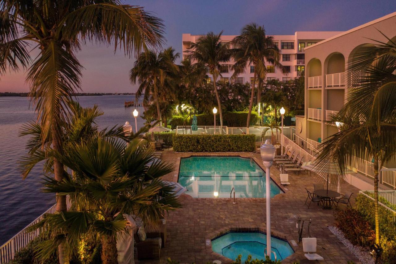  | Fairfield Inn And Suites By Marriott Palm Beach