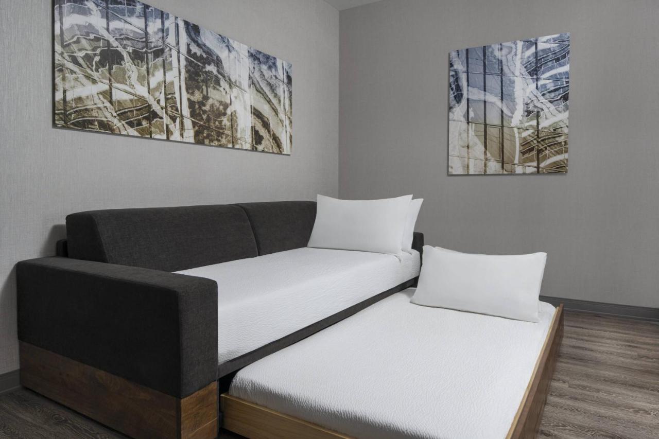 Suite, 1 King, Trundle bed at SpringHill Suites by Marriott Tuckahoe Westchester County