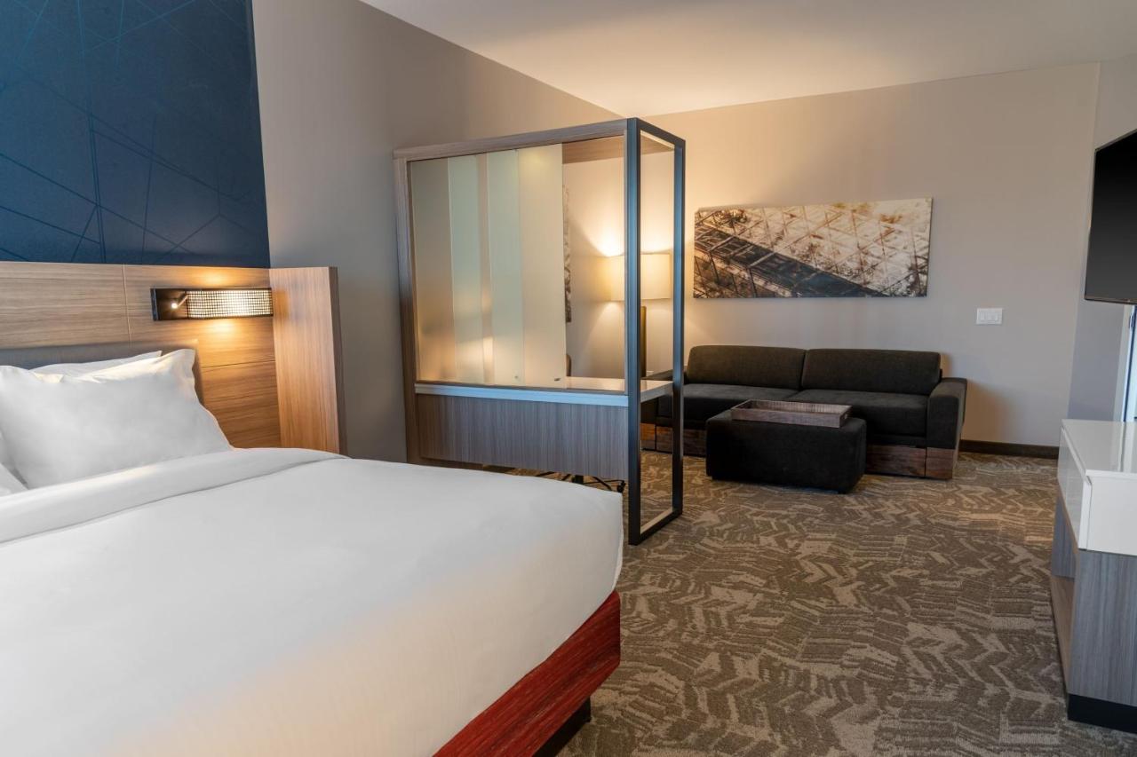 Extended, Suite with King, Trundle bed at SpringHill Suites by Marriott Overland Park Leawood