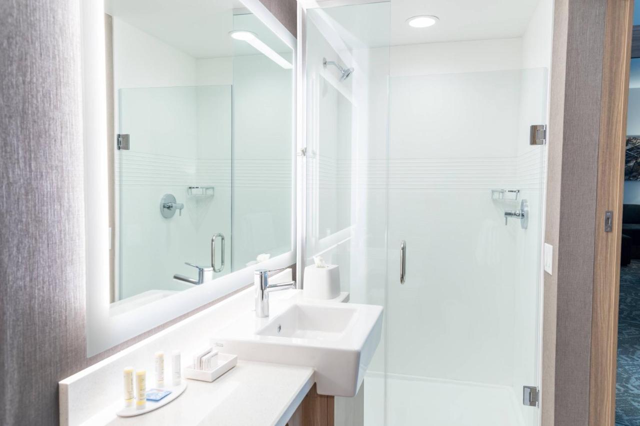 Suite with Queen, Trundle bed at SpringHill Suites by Marriott Overland Park Leawood