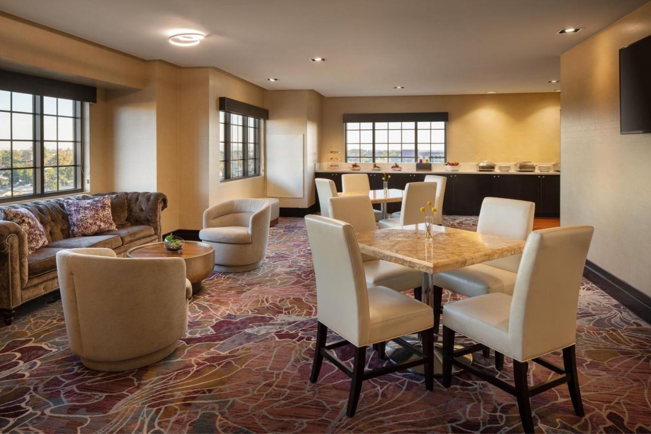 | Sheraton Garden Grove-Anaheim South