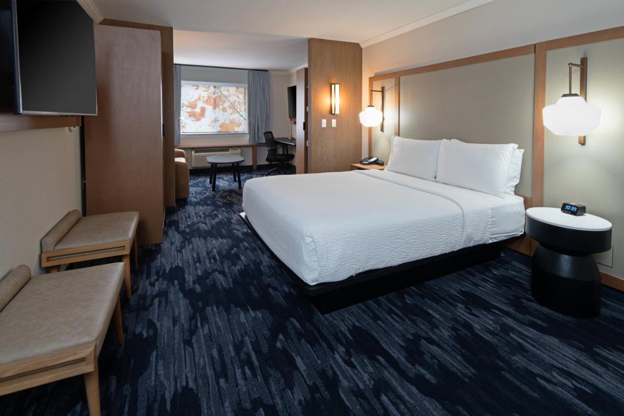 Suite, 1 Queen at Fairfield by Marriott Inn & Suites Seattle Sea-Tac Airport