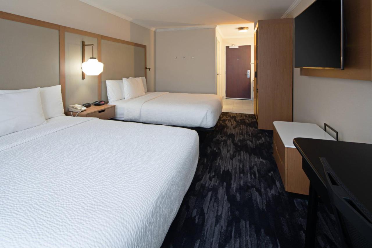 Queen Room with Two Queen Beds at Fairfield by Marriott Inn & Suites Seattle Sea-Tac Airport