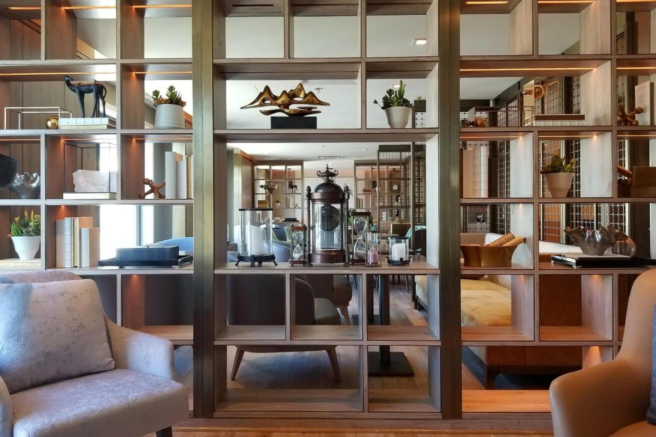 Club lounge access, Guest room, 2 Queen, Top floor at Sheraton Los Angeles San Gabriel