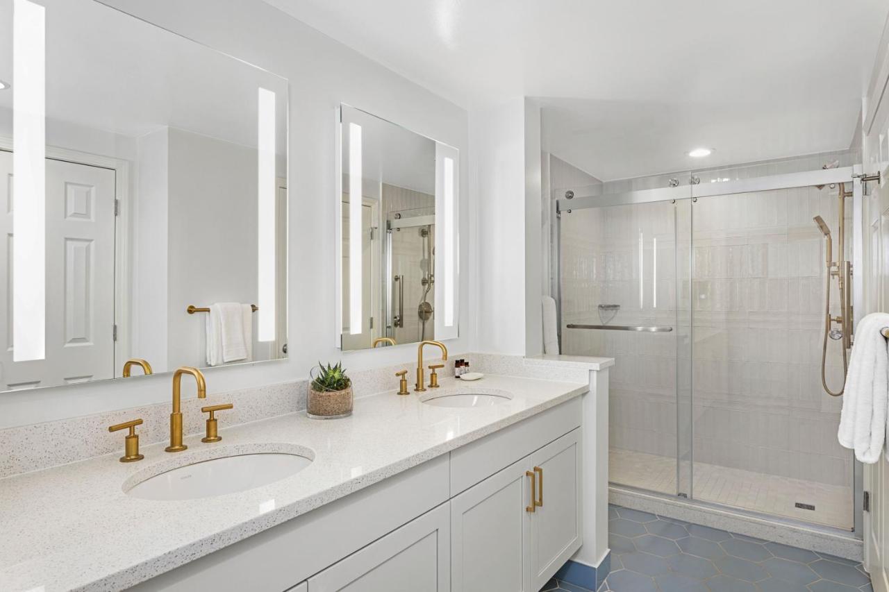 Two Bedroom Villa with Balcony and Resort View at Marriott's Legends Edge at Bay Point