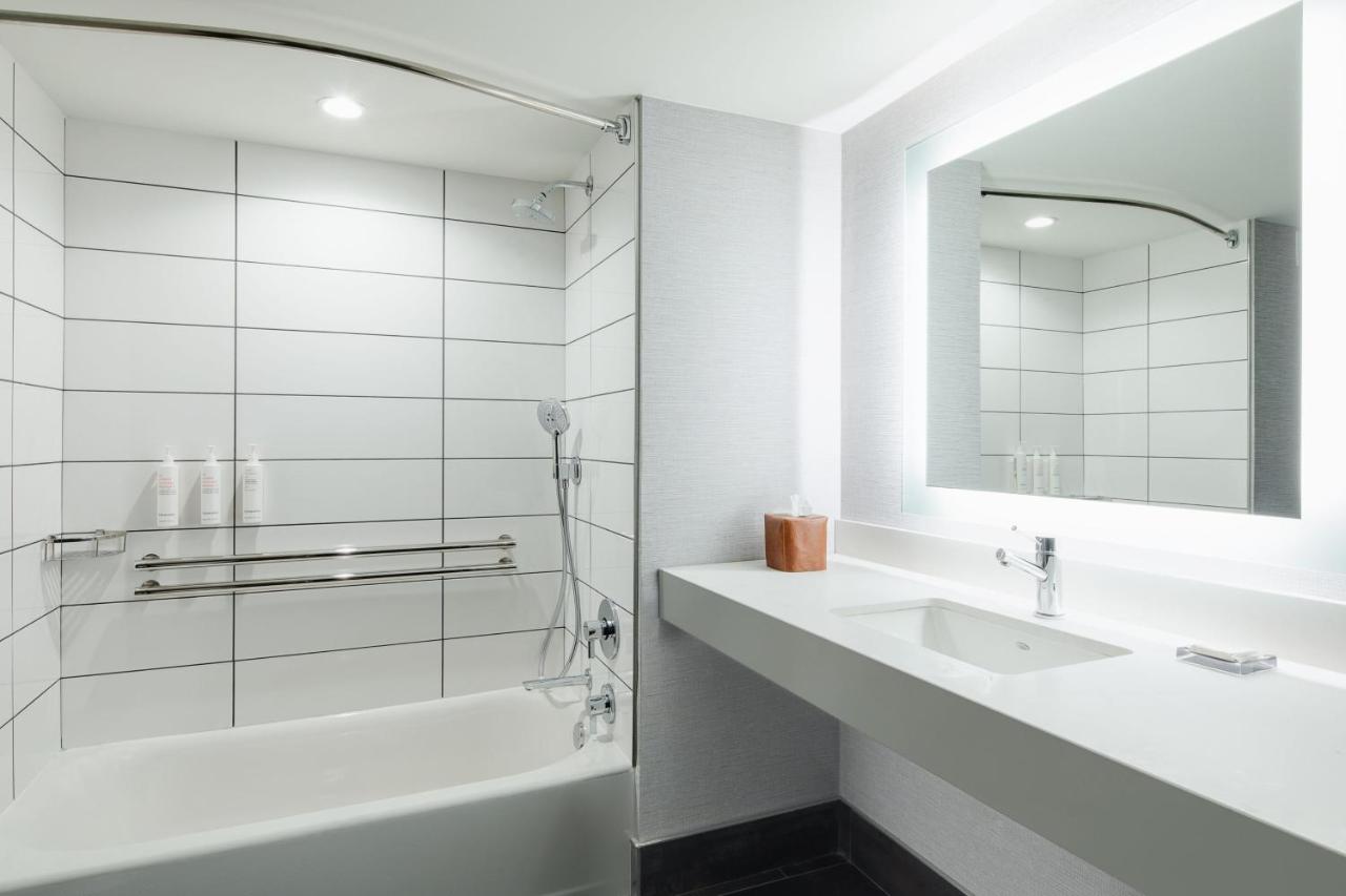 Double Room with 2 Double Beds at Seattle Marriott Waterfront