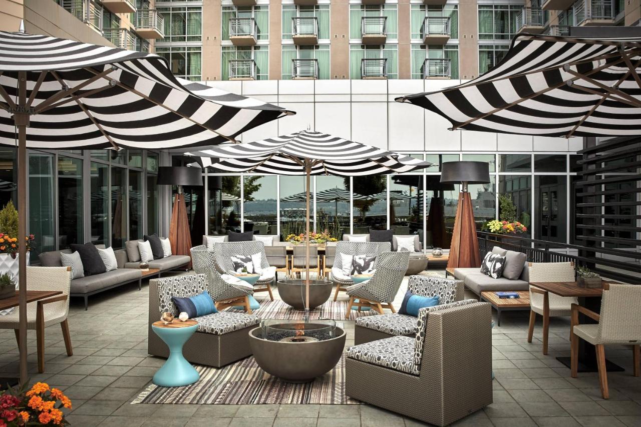 Double Room with Lounge Access at Seattle Marriott Waterfront