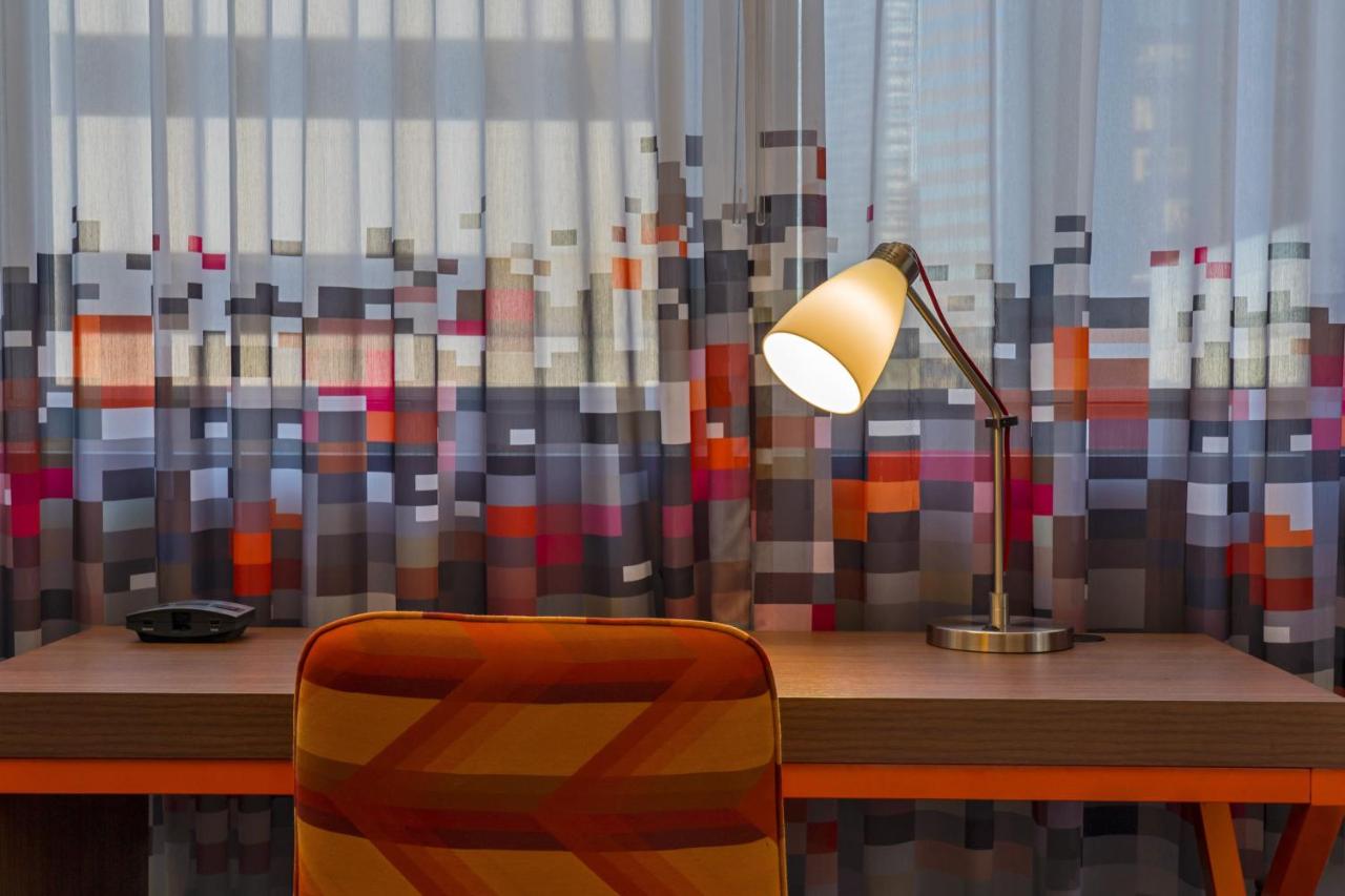 King Room - Hearing Accessible at Aloft by Marriott Houston Downtown