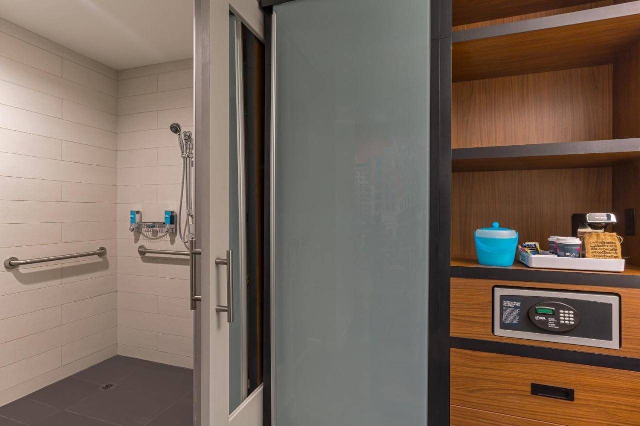 King Room - Hearing Accessible at Aloft by Marriott Houston Downtown