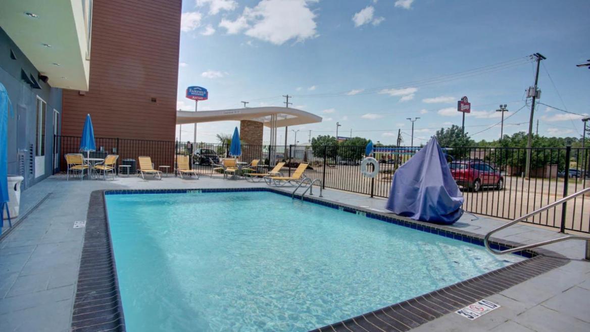 | Fairfield Inn and Suites by Marriott Natchitoches