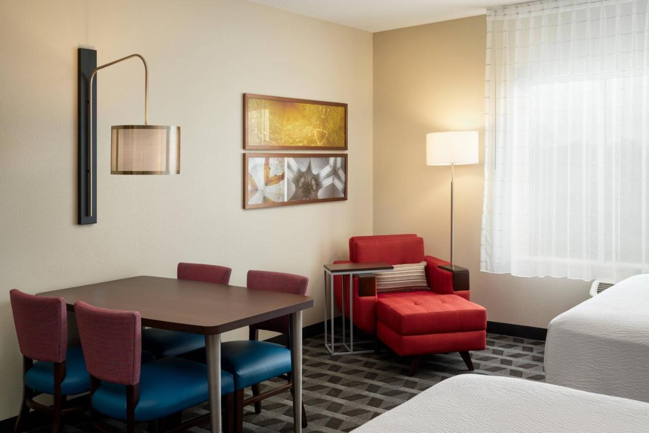 Queen Studio at TownePlace Suites by Marriott Leesburg