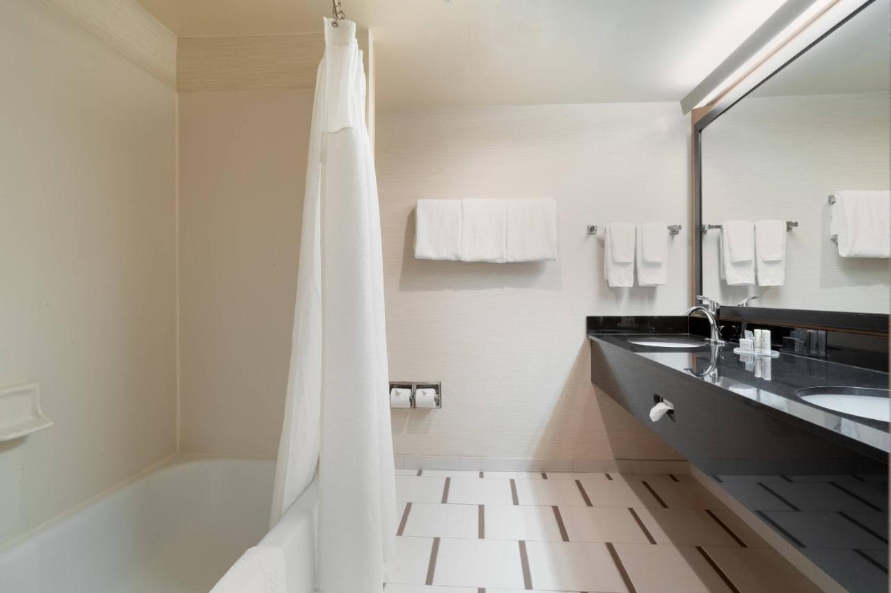 Larger Guest room, 1 King at Fairfield Inn By Marriott Laurel