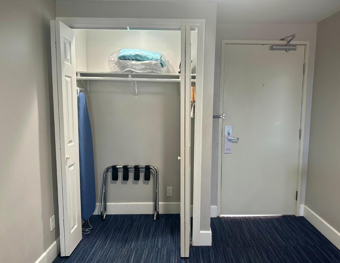 Family Suite with Balcony at The Pacific Inn