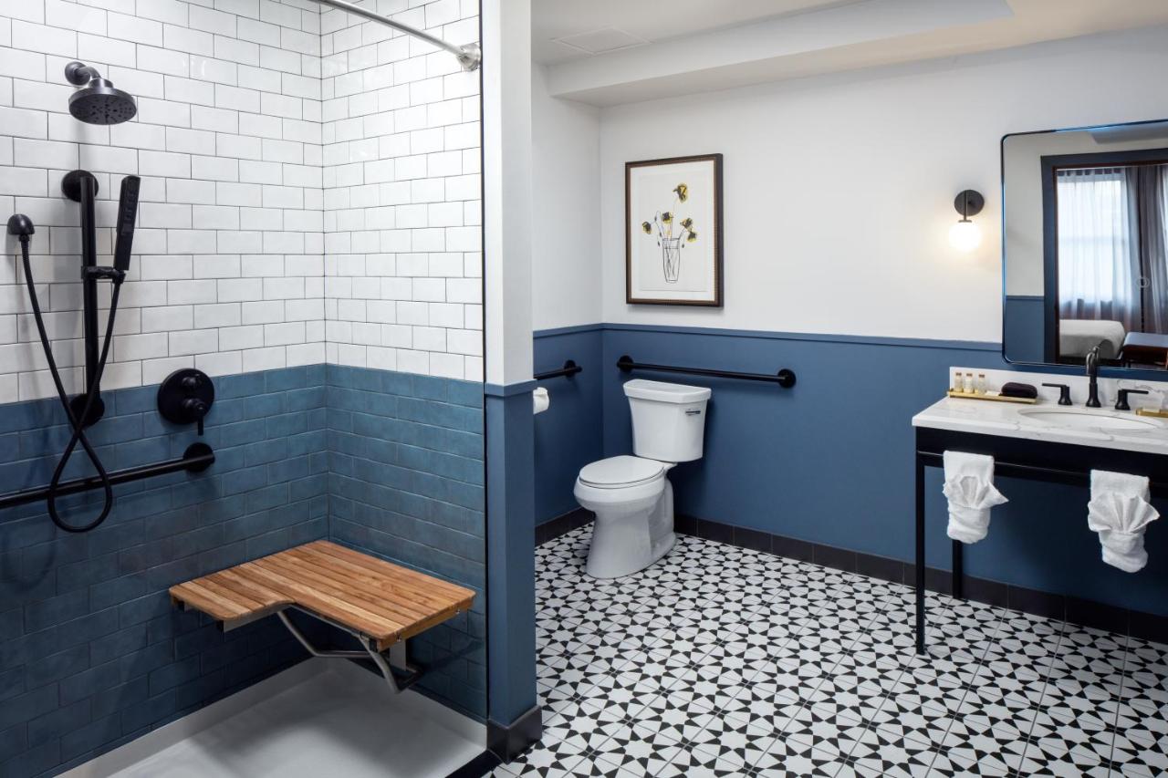King Room with Roll-in Shower - Mobility Accessible/Non-Smoking at Hotel Indigo Omaha Downtown by IHG
