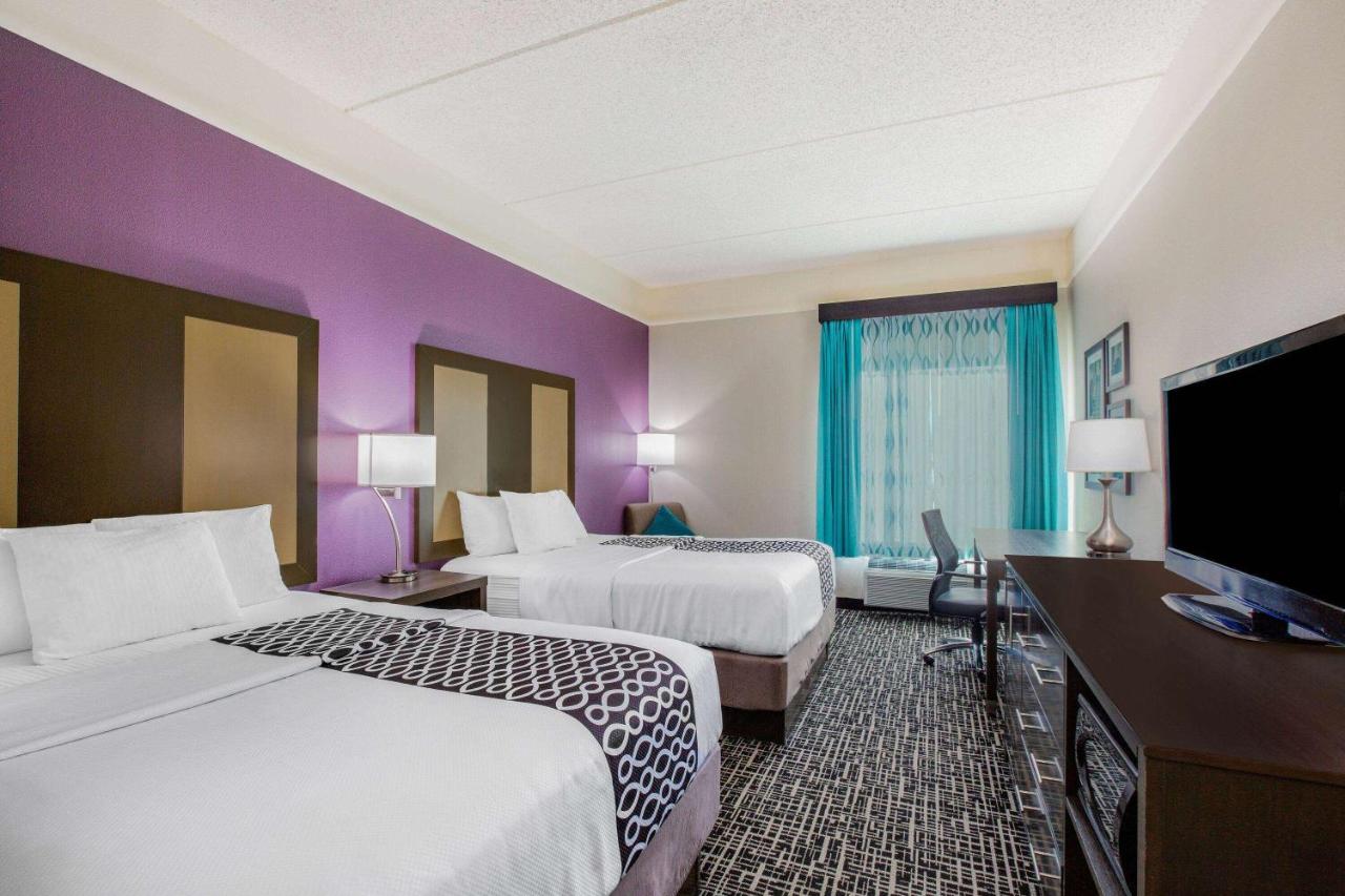 Queen Room with Two Queen Beds - Disability Access at La Quinta Inn & Suites by Wyndham Mission at West McAllen