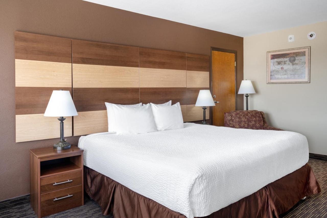 King Room - Non-Smoking at AmericInn by Wyndham Cedar Rapids North