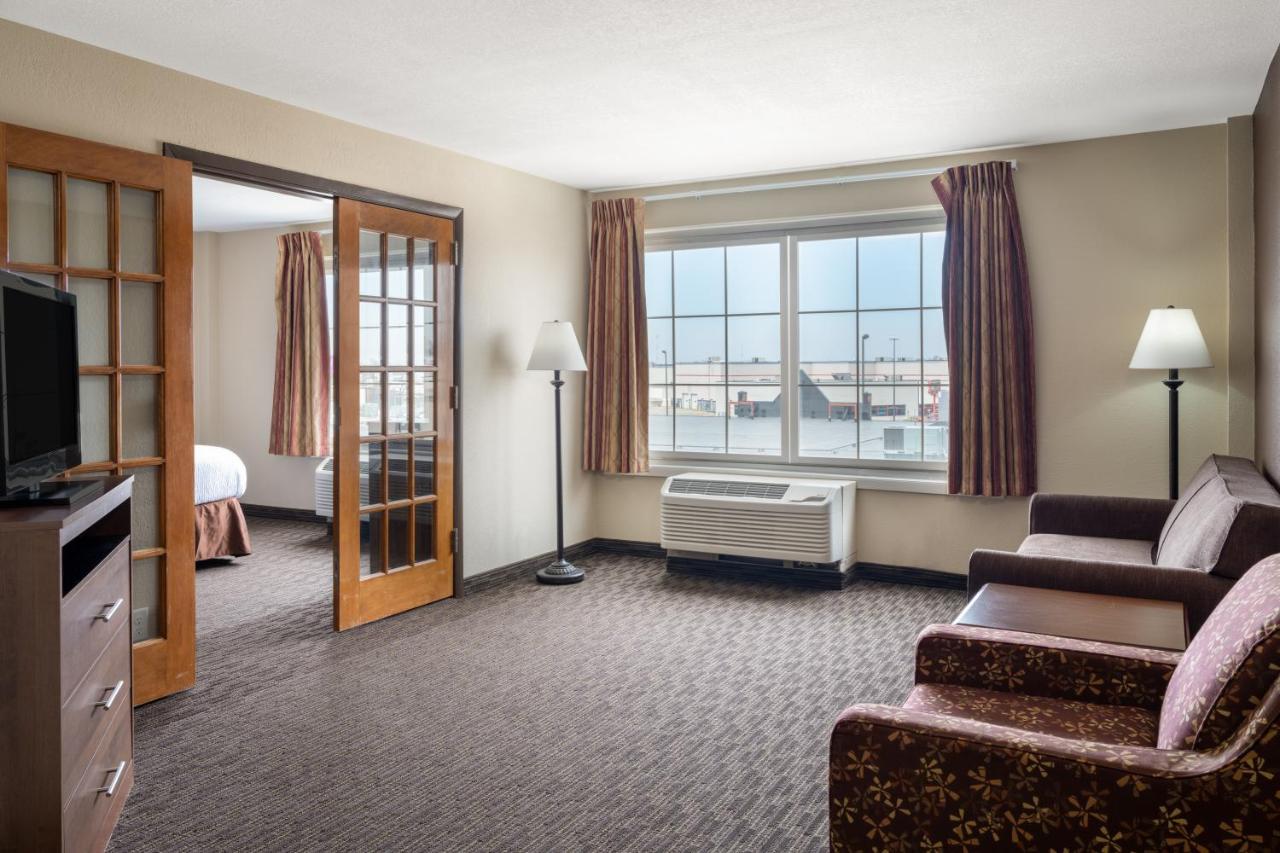 Double Suite - Non-Smoking at AmericInn by Wyndham Cedar Rapids North