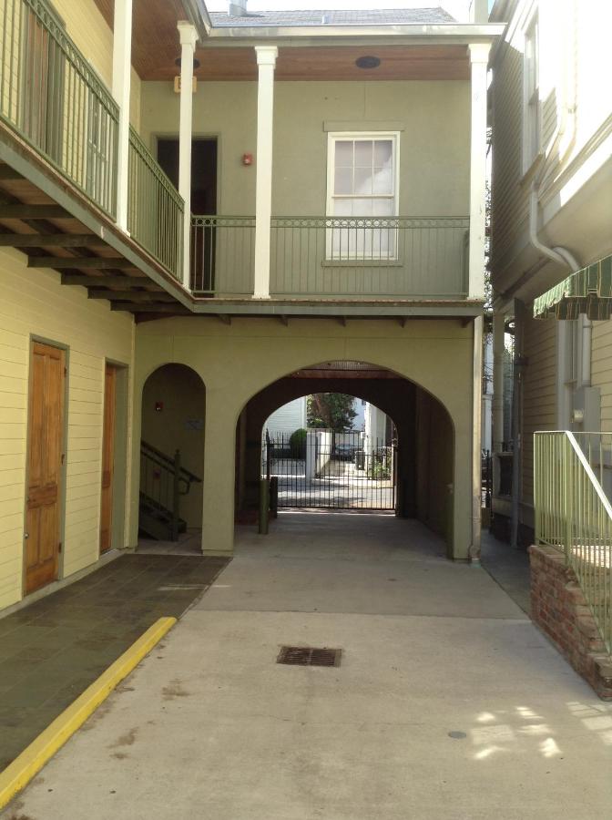 | The Prytania Oaks