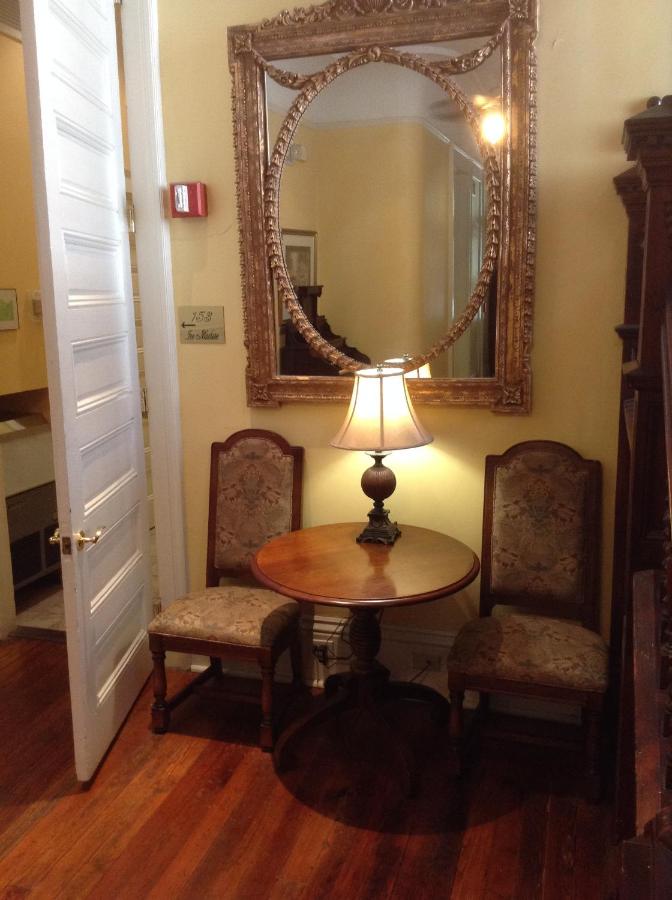  | The Queen Anne