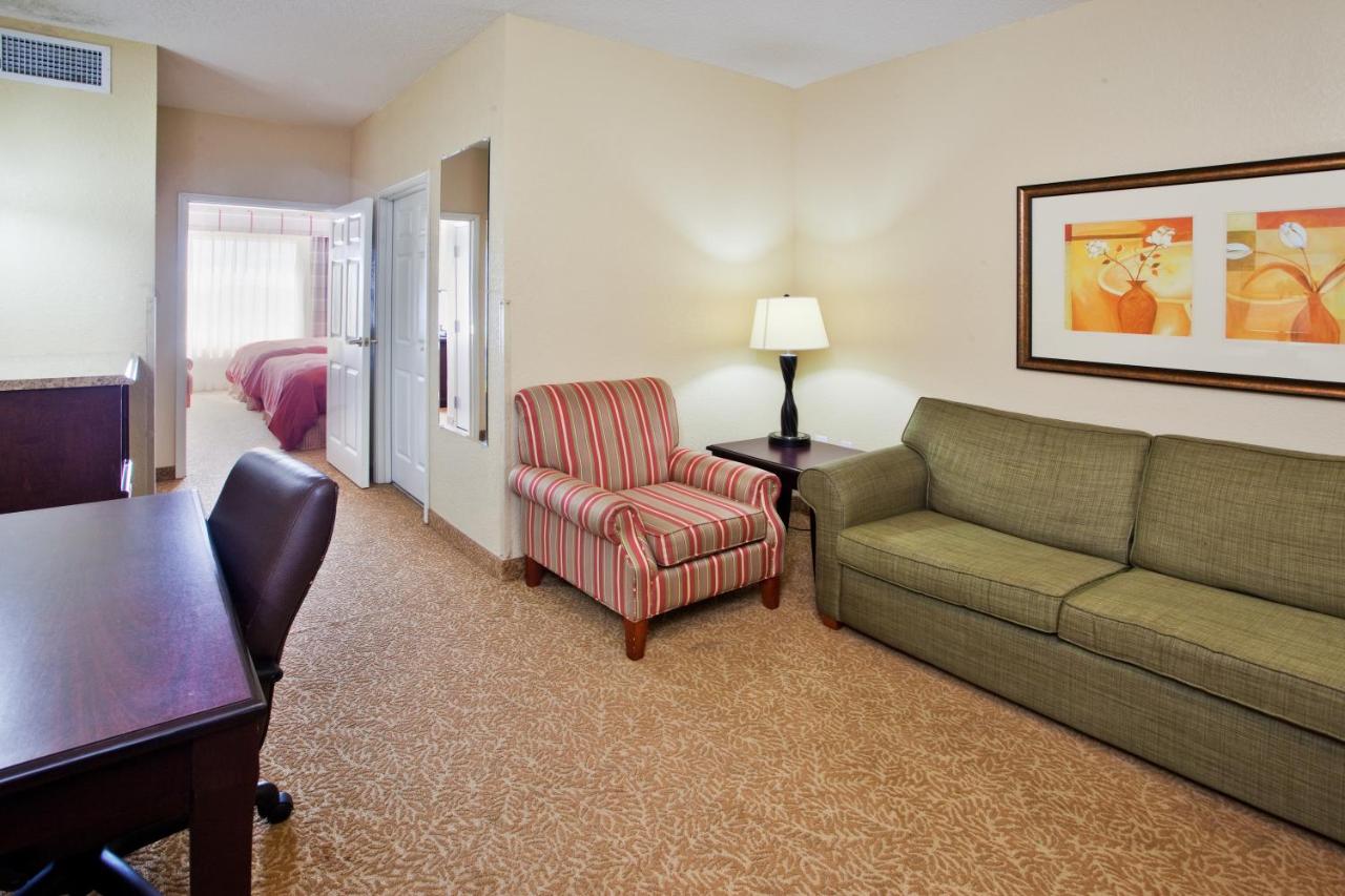 One-Bedroom King Suite with Sofa Bed - Non-Smoking at Country Inn & Suites by Radisson, Albany, GA