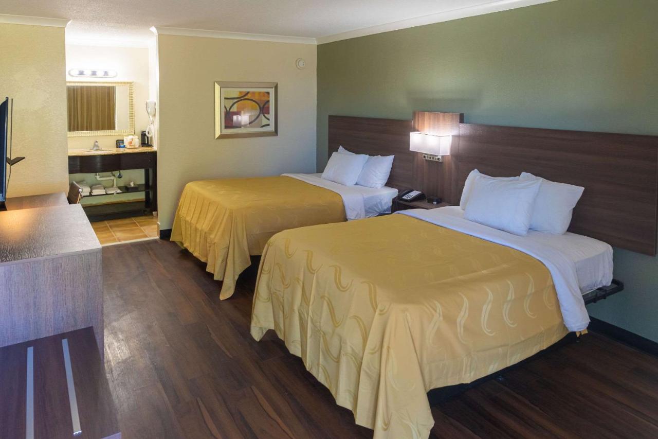 Standard Double Room with Two Double Beds - Non-Smoking at Quality Inn Richmond Hill - Savannah I-95