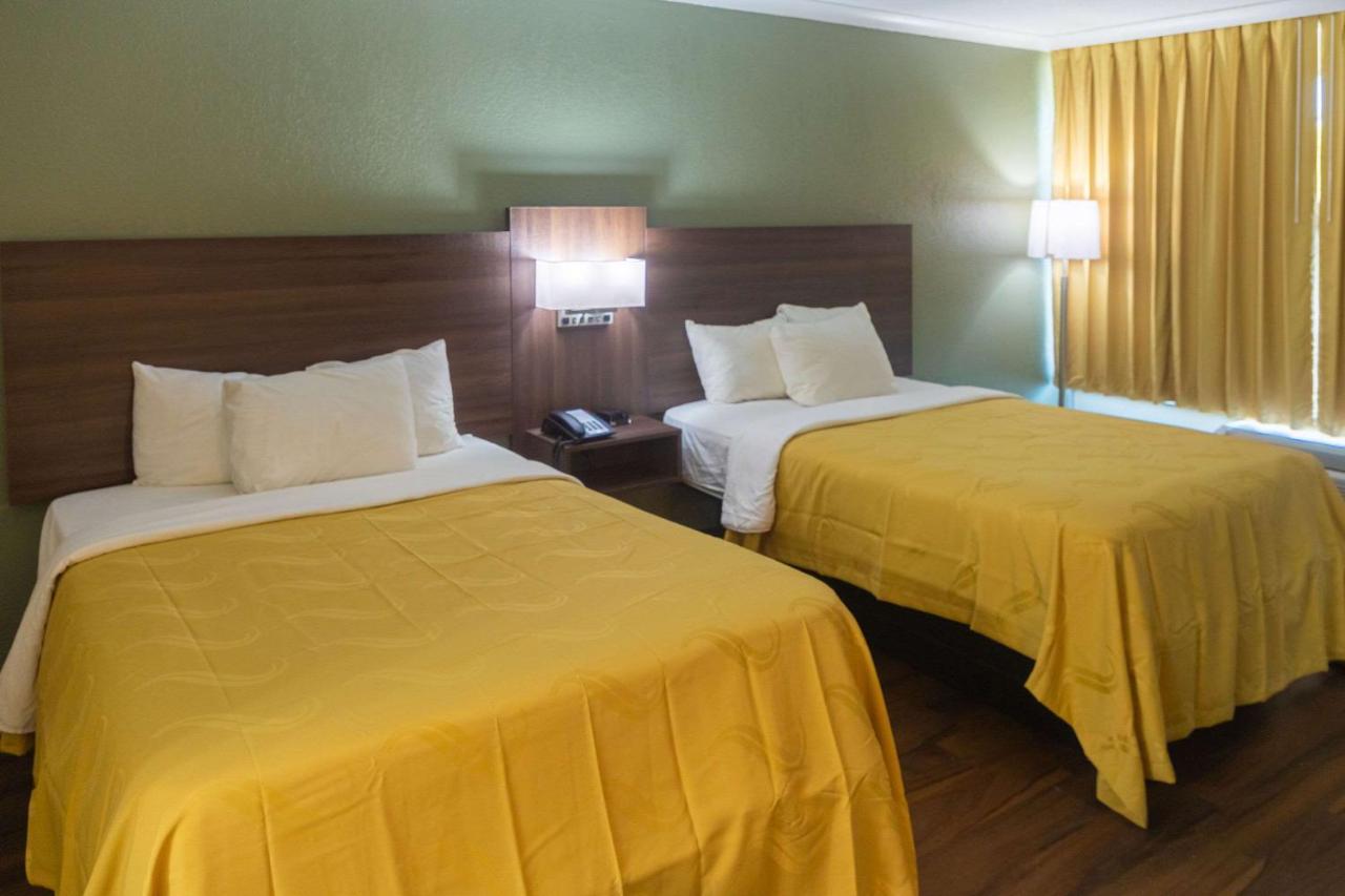 Standard Double Room with Two Double Beds - Non-Smoking at Quality Inn Richmond Hill - Savannah I-95
