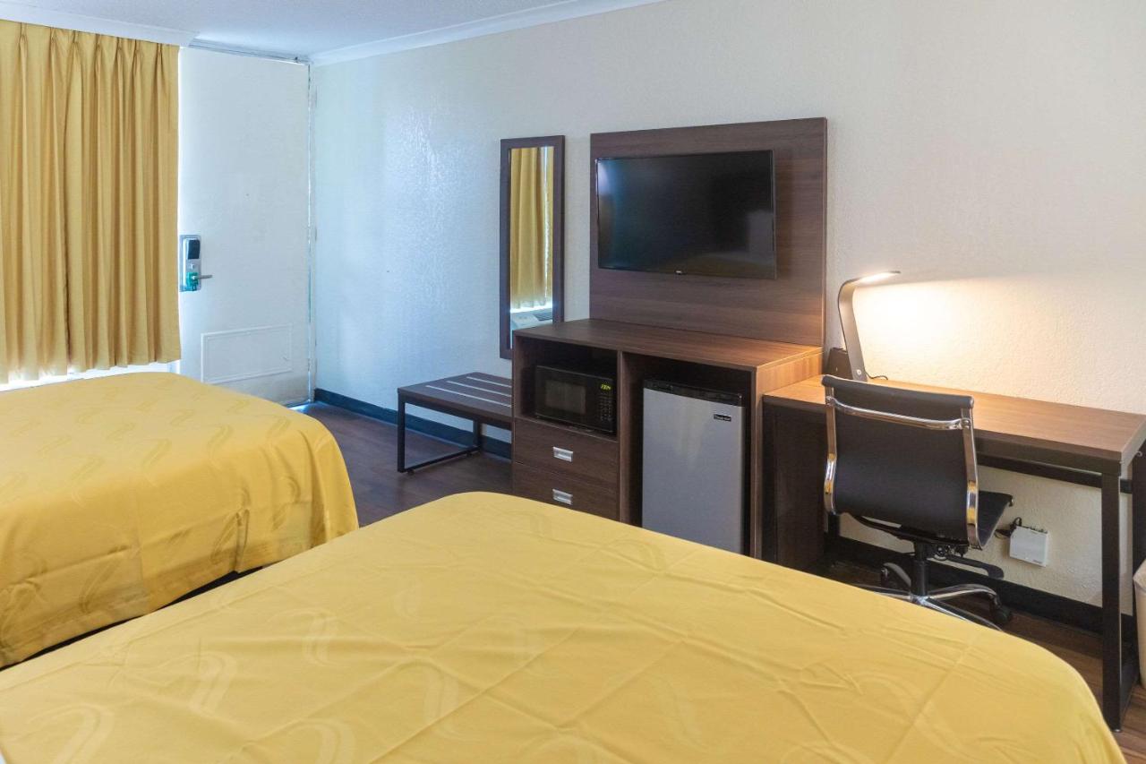 Standard Double Room with Two Double Beds - Non-Smoking at Quality Inn Richmond Hill - Savannah I-95