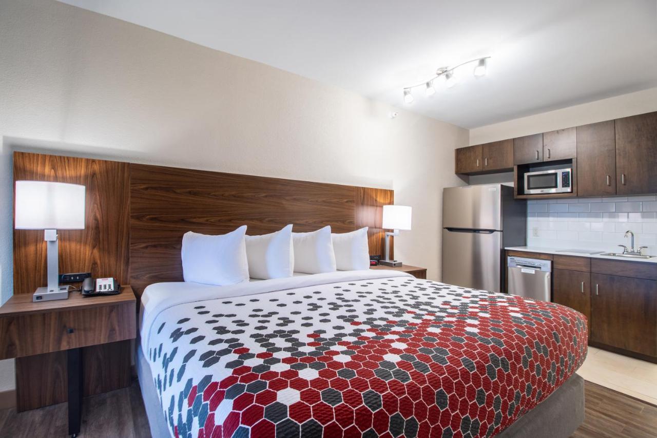 King Suite with Sofa Bed - Non Smoking at Econo Lodge Inn & Suites Foley - North Gulf Shores
