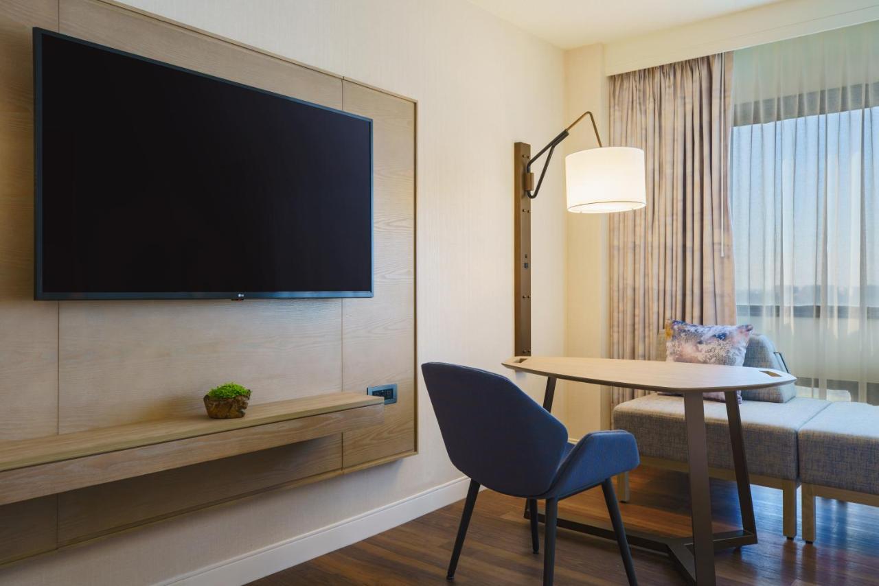 2 Queen Beds High Floor at The Westin O'Hare