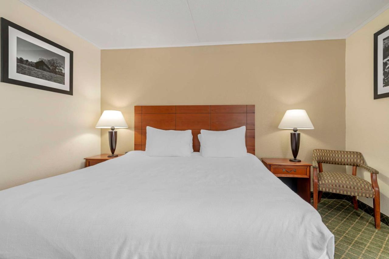 King Room - Non-Smoking at Best Western Plus Augusta Civic Center Inn