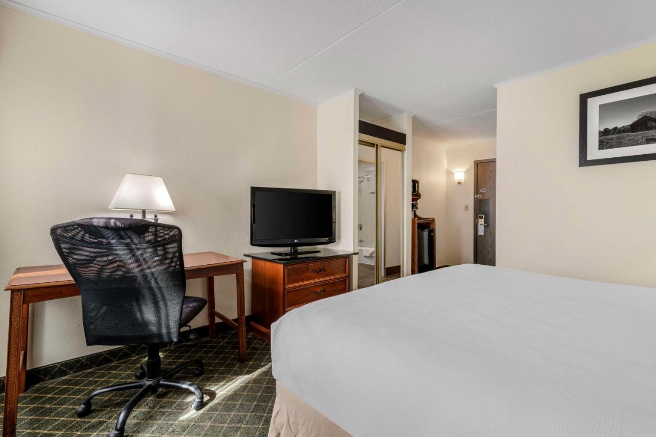 King Room - Non-Smoking at Best Western Plus Augusta Civic Center Inn