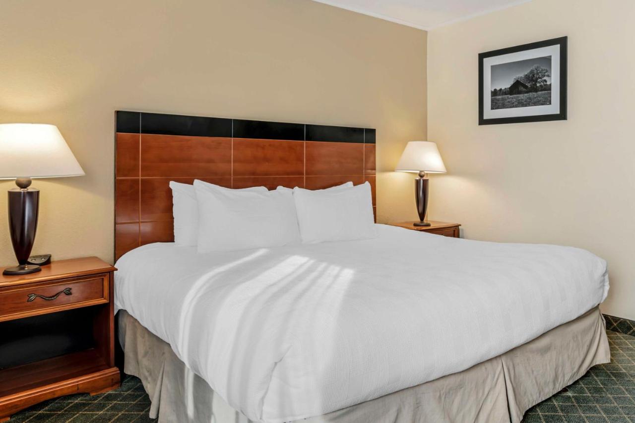 King Room - Non-Smoking at Best Western Plus Augusta Civic Center Inn