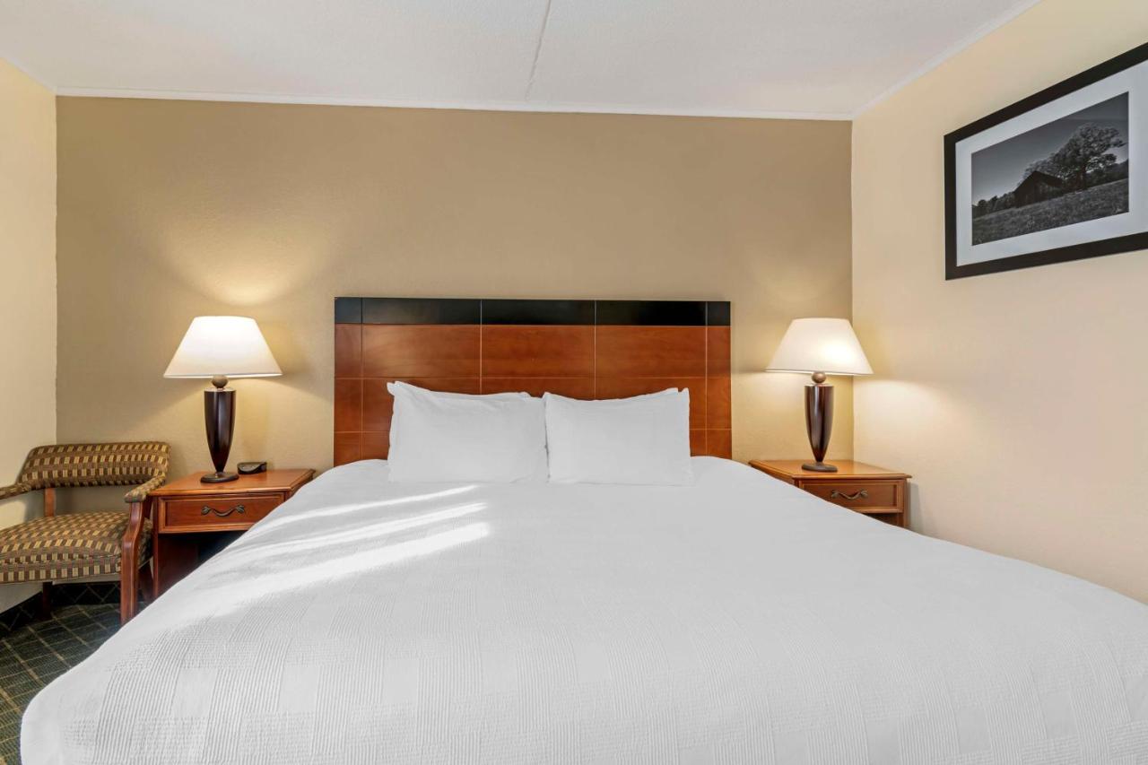 King Room - Non-Smoking at Best Western Plus Augusta Civic Center Inn