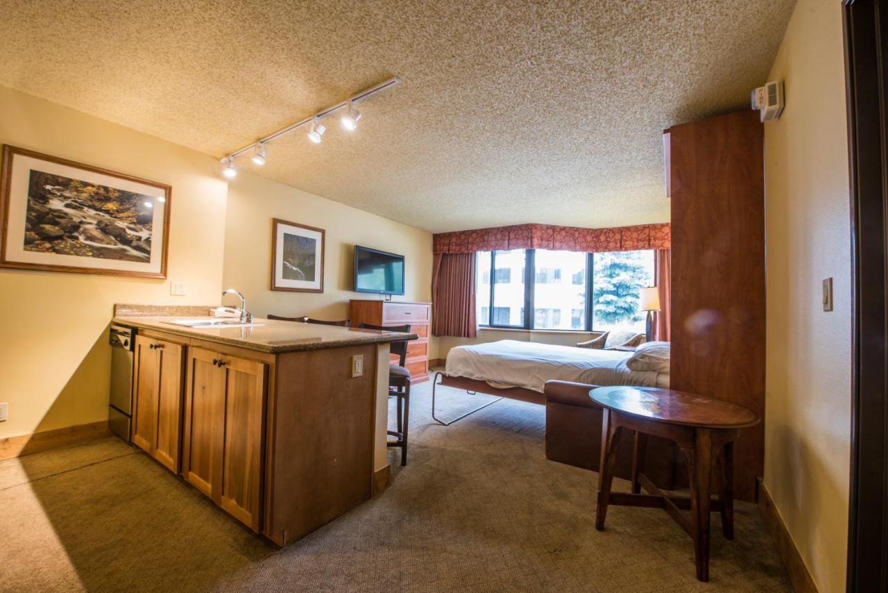 | The Grand Lodge Hotel and Suites