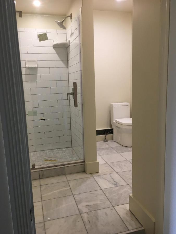 | Morgan State House Inn