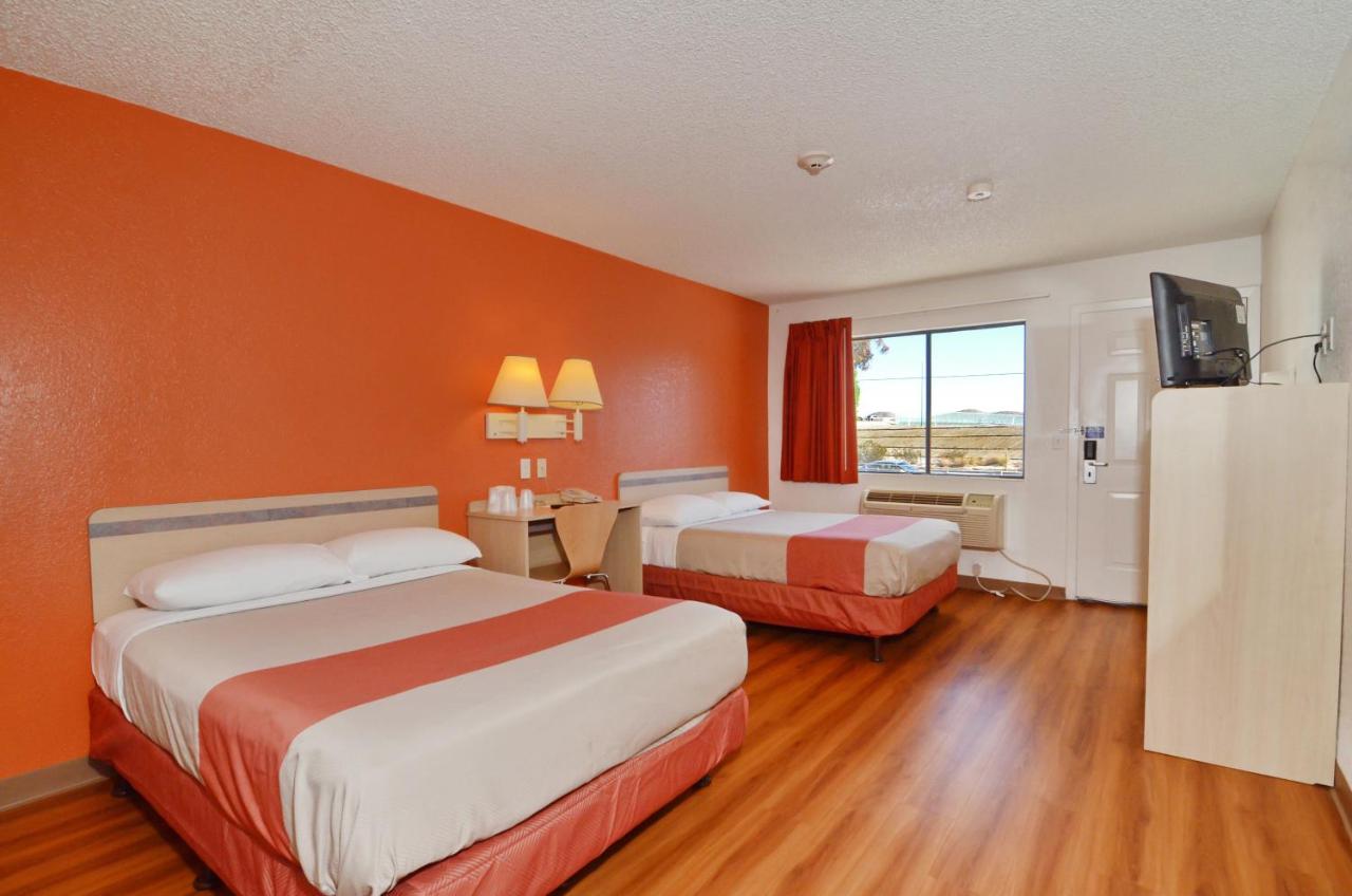 | Motel 6-North Palm Springs, CA - North