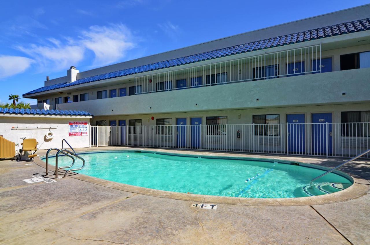 | Motel 6-North Palm Springs, CA - North