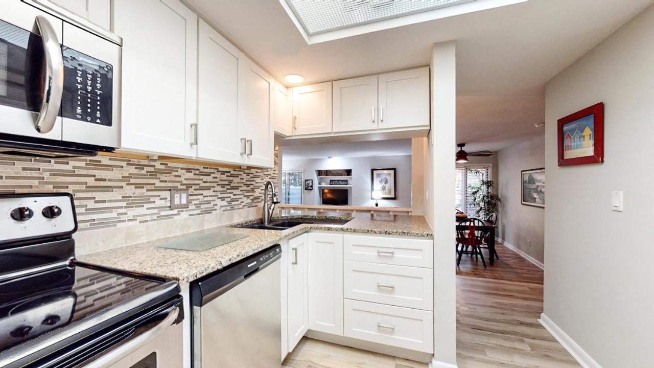  | 1852 St Andrews Commons