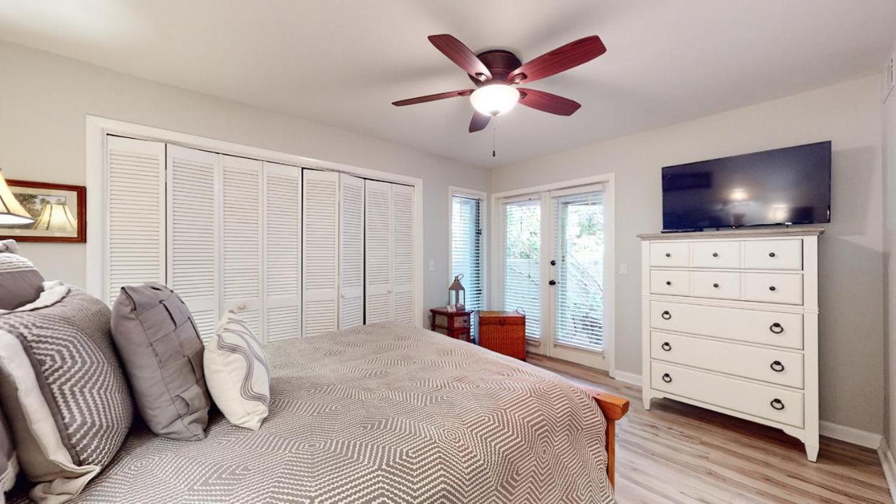 | 1852 St Andrews Commons