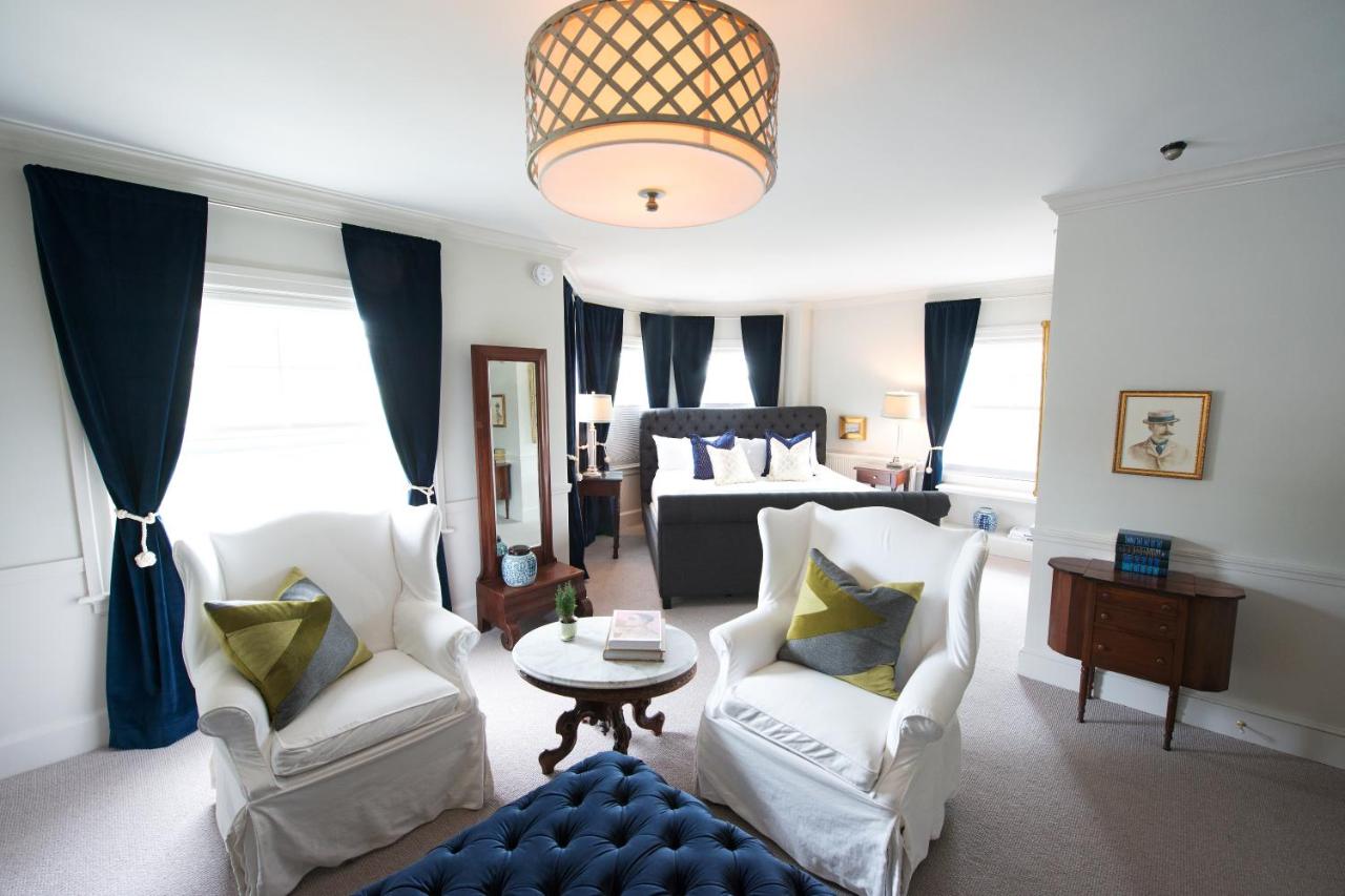 | Kennebunkport Inn